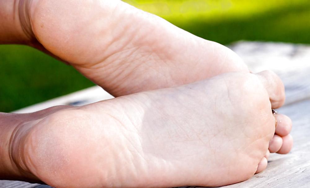 最もセクシーな feets 
 #3017584