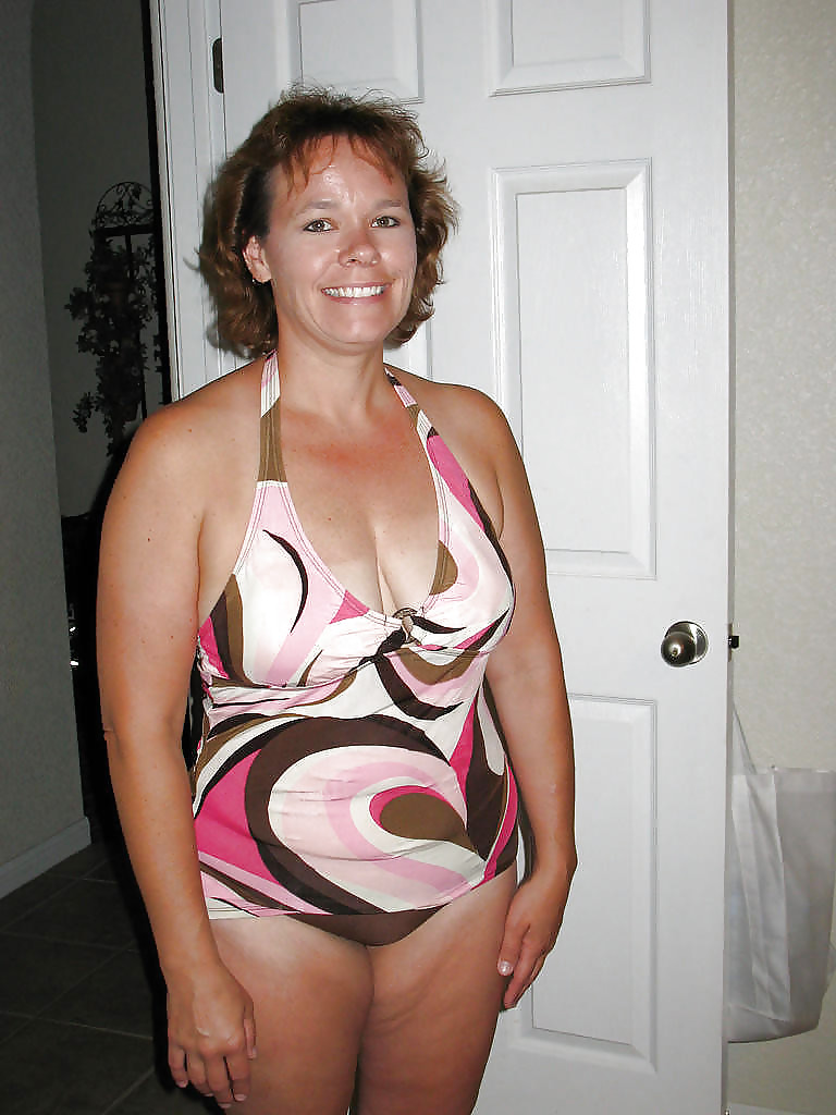 Trajes de baño bikinis sujetador bbw maduro vestido joven grande enorme 4
 #4981100