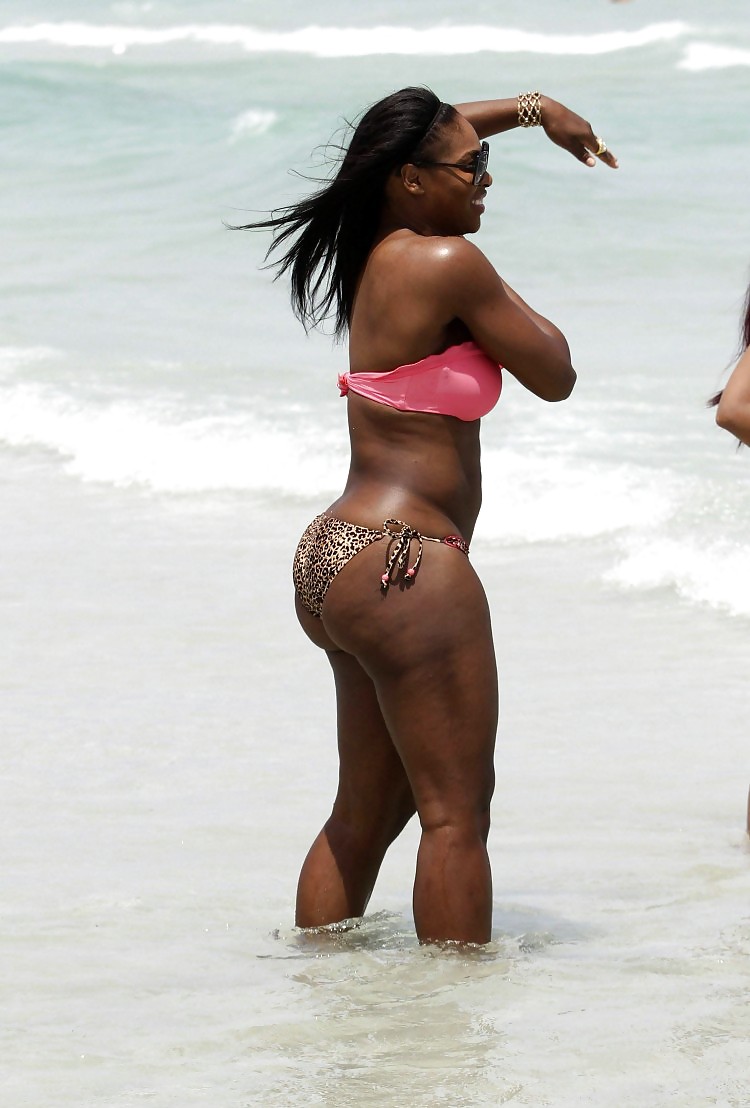 Serena williams in a bikini post by tintop #5823156