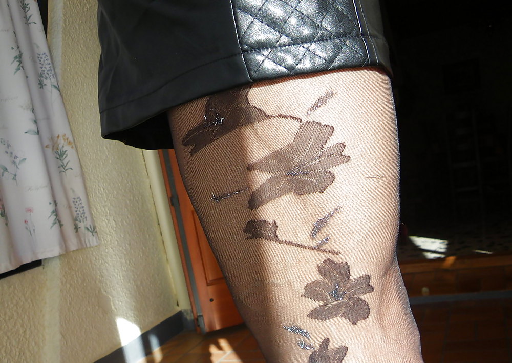 Falda negra
 #16195931