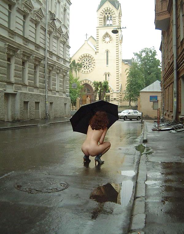 Nude Jewish Girl Walking In Streets #16367962