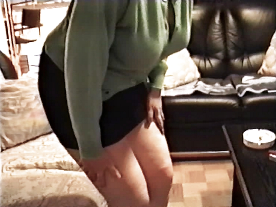 Sag - mommies juicy downblouse udders in a green sweater 14
 #14486270