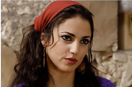Hot arabian actress dorra #18085848