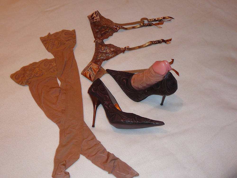 Lingerie, shoes, toys #931950