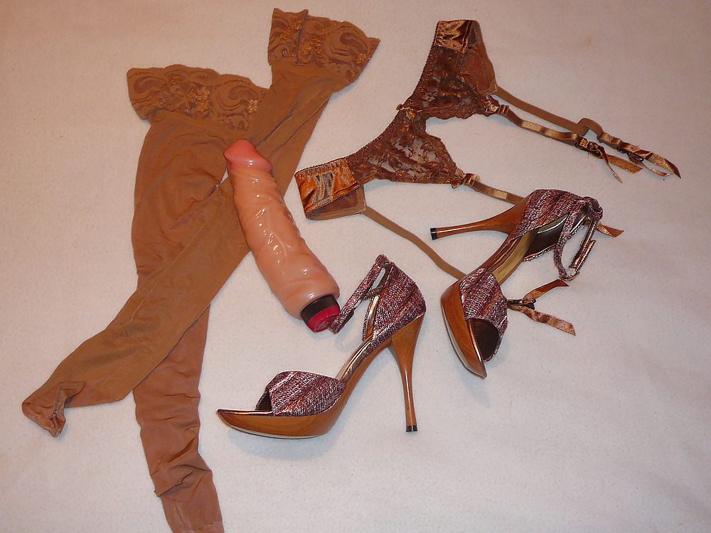 Lingerie, shoes, toys #931957