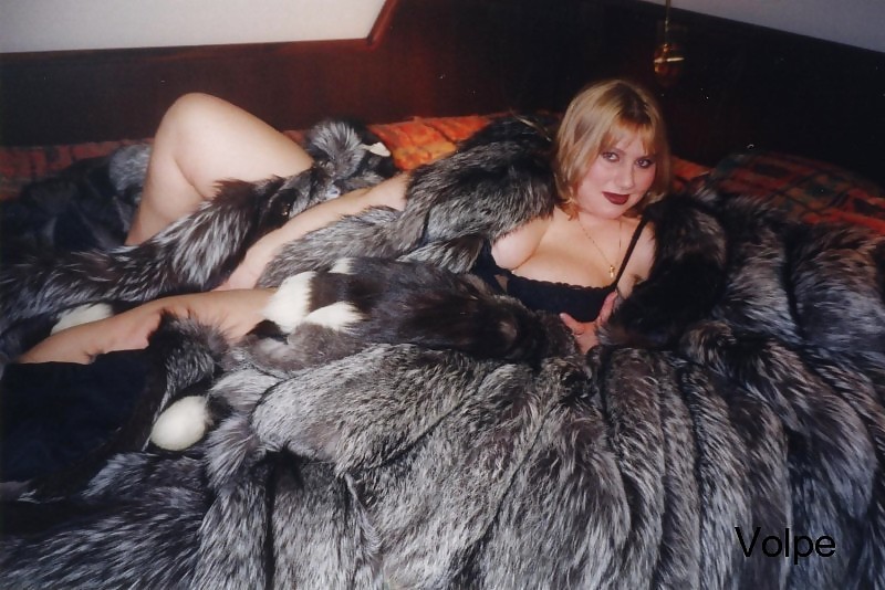 Loving furs #17915525