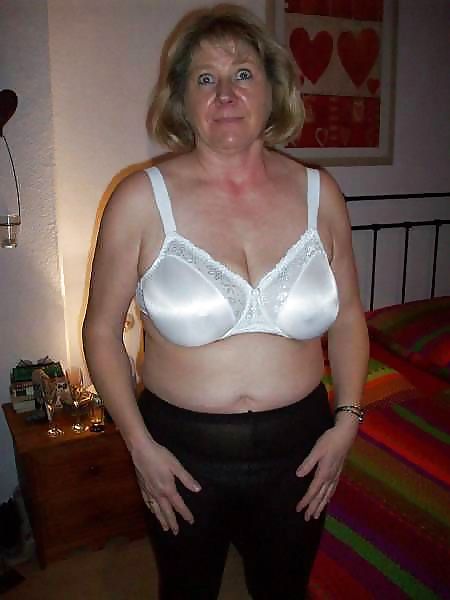 Mature tits and bras #20264504