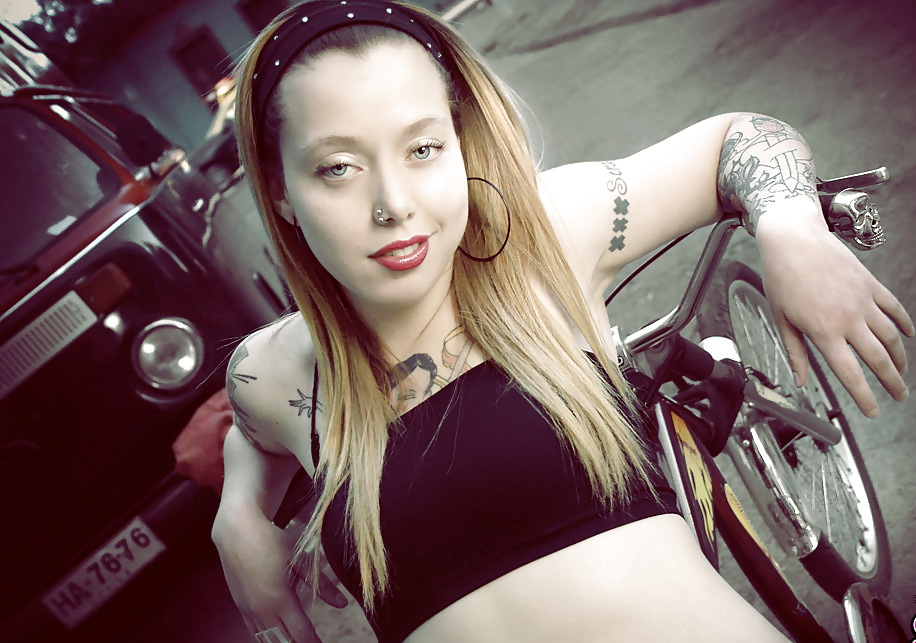 Suicide girl chilena, zombie eternalga - bike girl
 #13454719