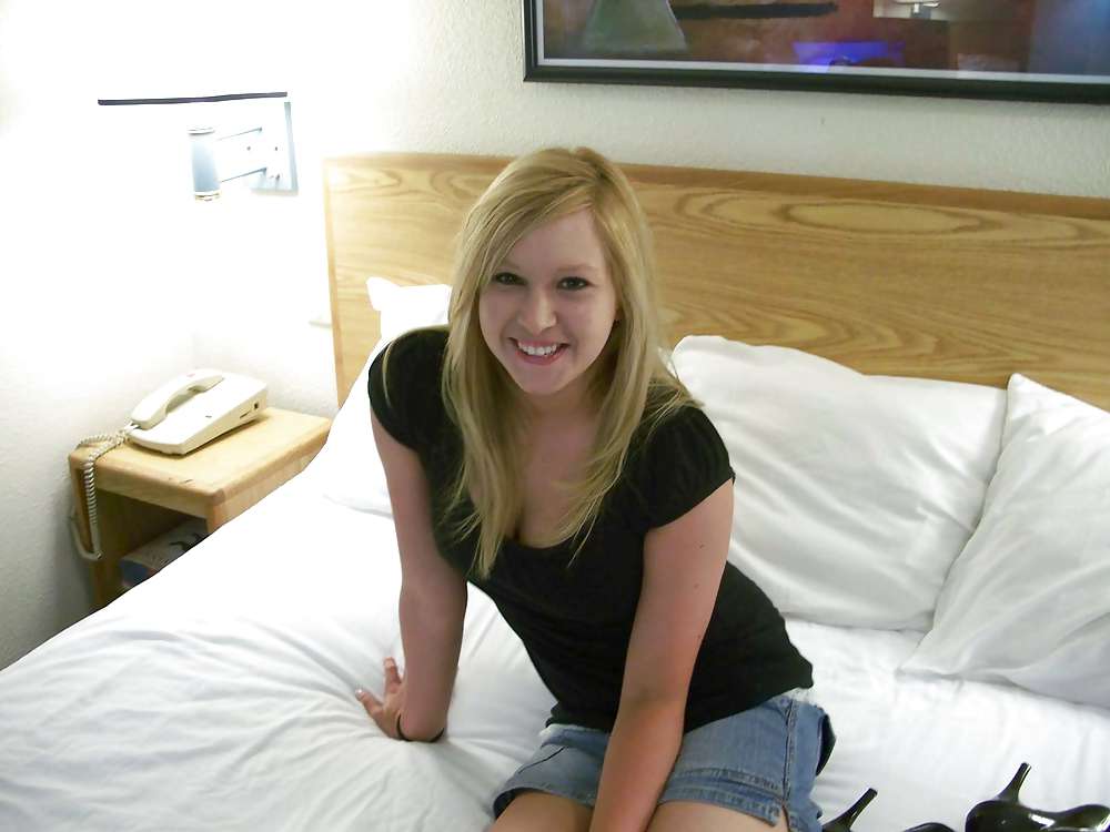 Amateur Young Blonde Teen #5609171