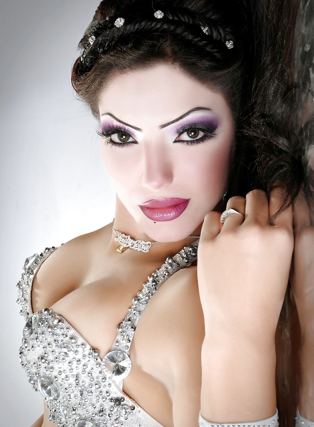 La bailarina árabe del vientre sofia 
 #11804698