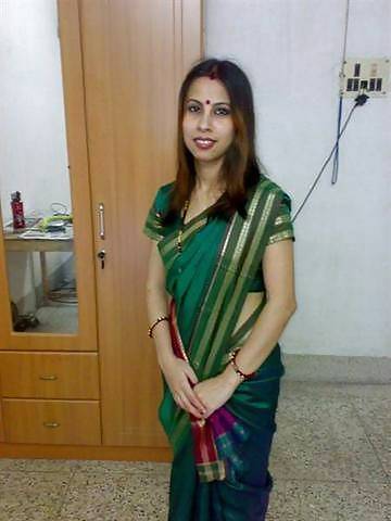 Cute indian wife teasing
 #2373558
