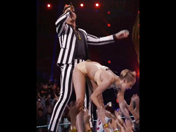 Miley Cyrus Stripper Posant à Vma Galerie 2013 1 #21541084