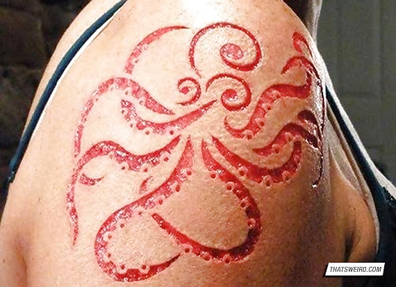 Teens and scarification - 身体改造
 #16099106