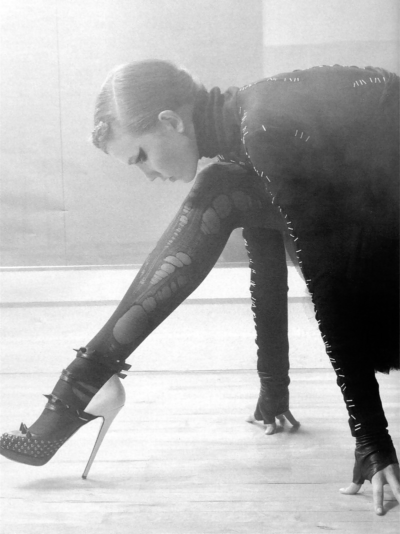 Pour elle 23
 #7693735