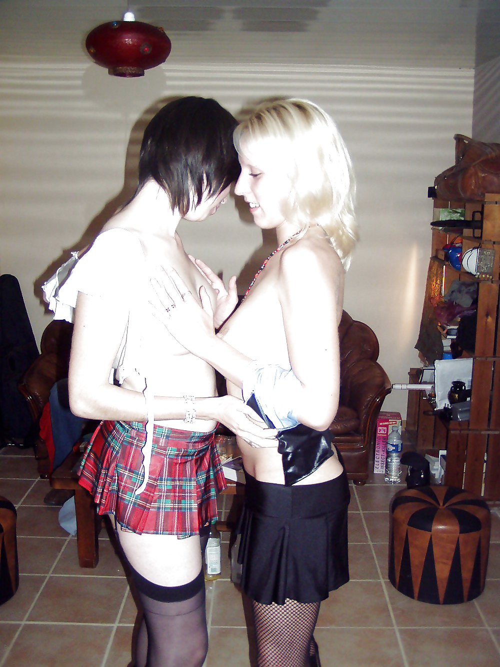 Amanti lesbiche calde.
 #15063001