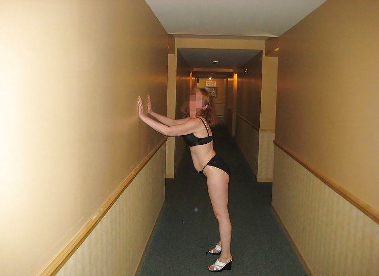 Sexy in un'altra stanza d'albergo
 #21925871