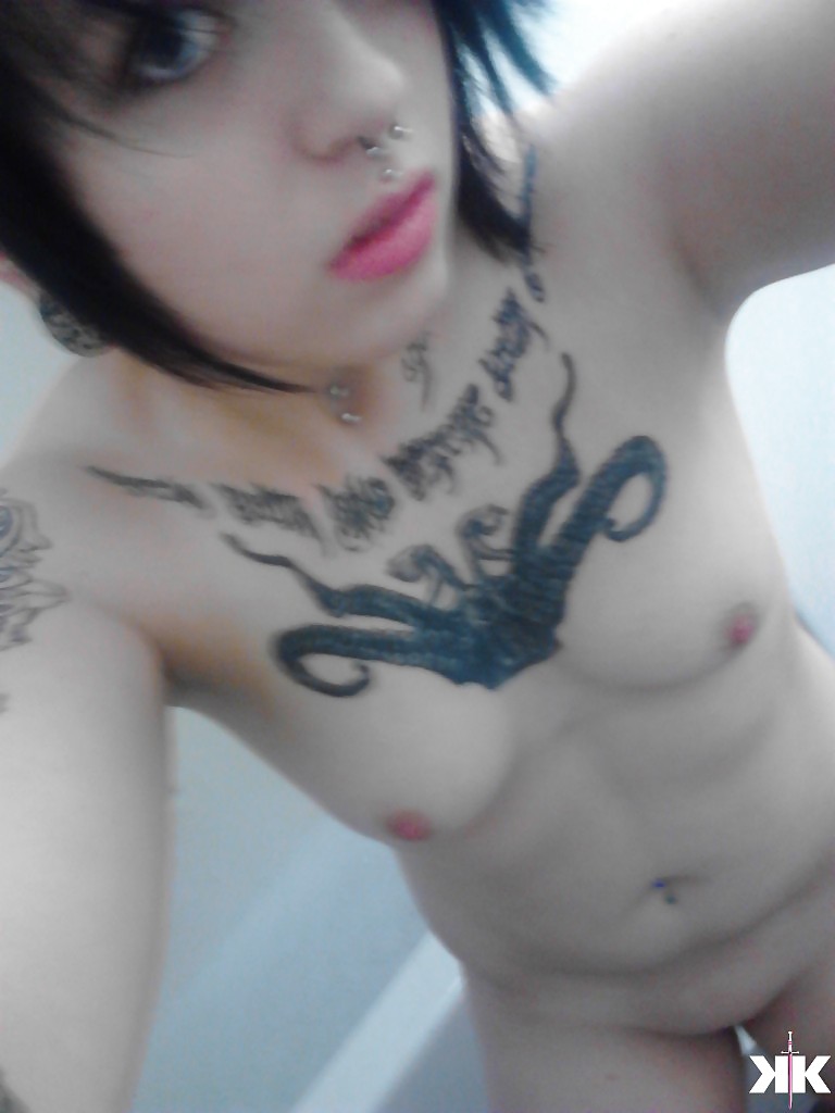 Vodkka girl creature
 #13043838