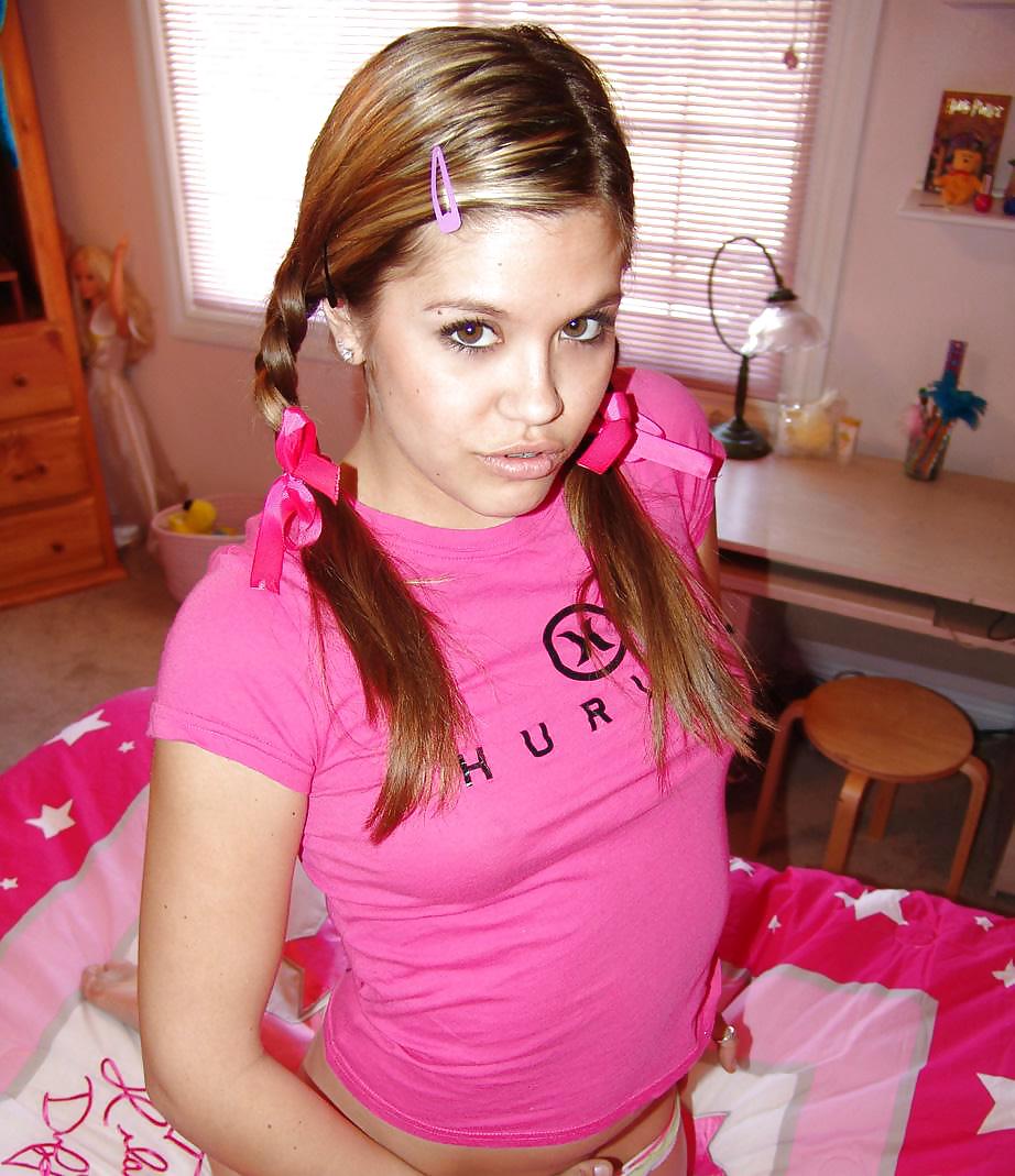 Horny Topanga - Playing around on her bed #3508586