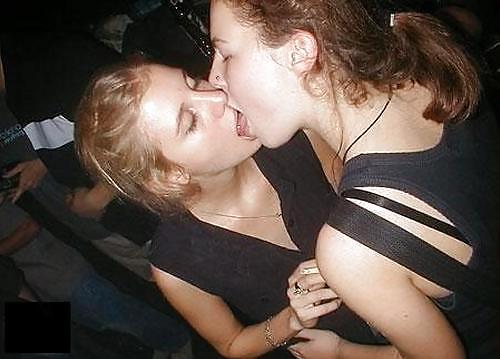 Girls Kiss #1455