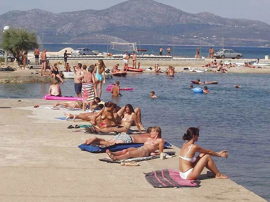 Altri giovani della spiaggia
 #964559