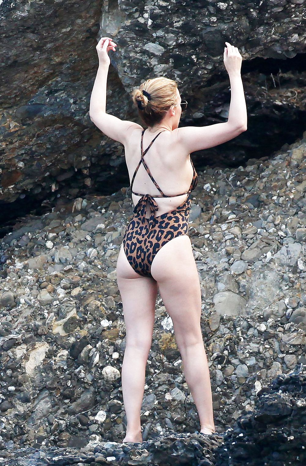Kylie Minogue hot ass in swimsuit #21766518