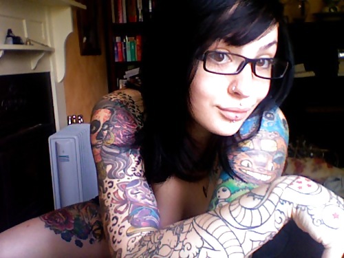 MORE, MORE, tattooed chick hotnesssssssss!!!!!! #6089787