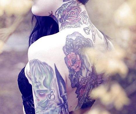 MORE, MORE, tattooed chick hotnesssssssss!!!!!! #6089905