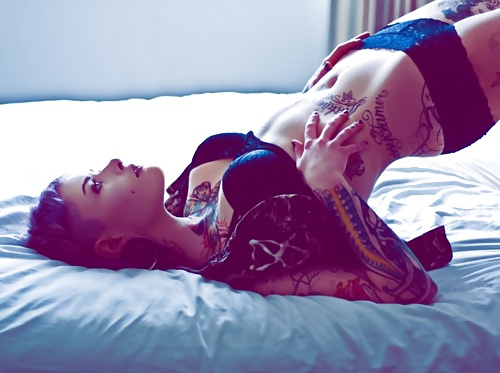 もっと、もっと、刺青のある女の人のセクシーさを表現してください!!!!!!
 #6089968