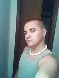 Yo completamente vestida
 #10387782