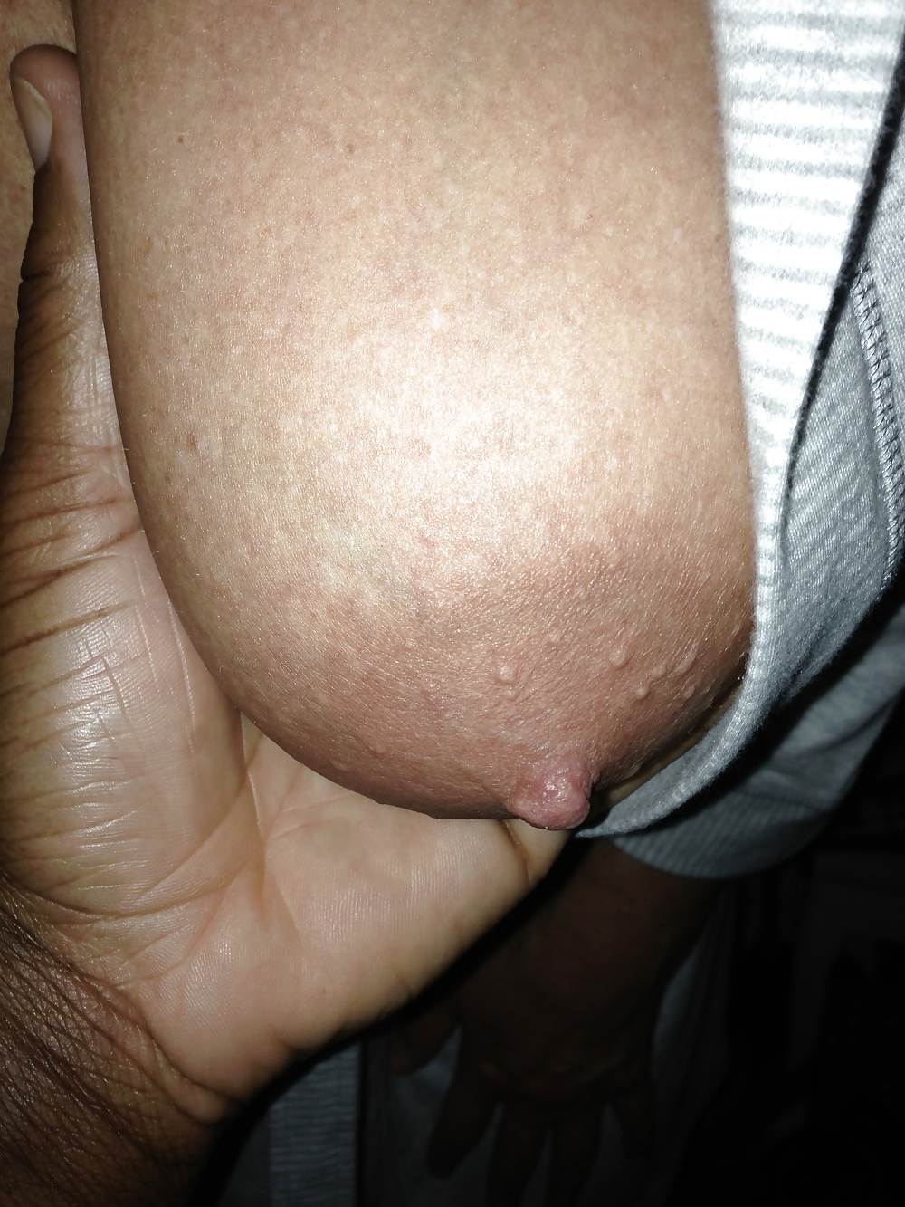 Voy a hacer mi hombre breakfeast con las tetas a la vista
 #16713586