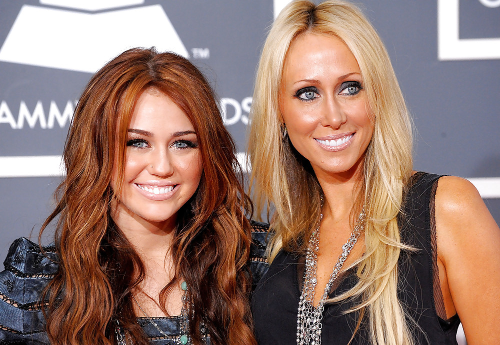 Celeb Pics that make my Cum - May 2011 #4020578