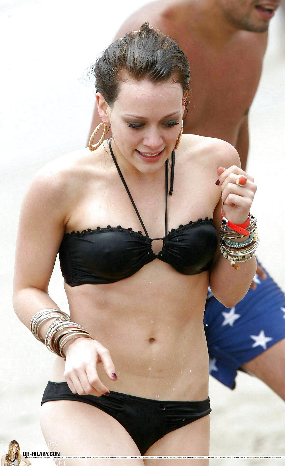 Kate Hudson Ein Hilary Duff Im Bikini #8686738