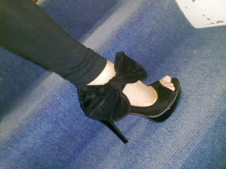 Indische Und Paki Füße Fersen Sandalen. Fb Und Web-Bilder #5593443