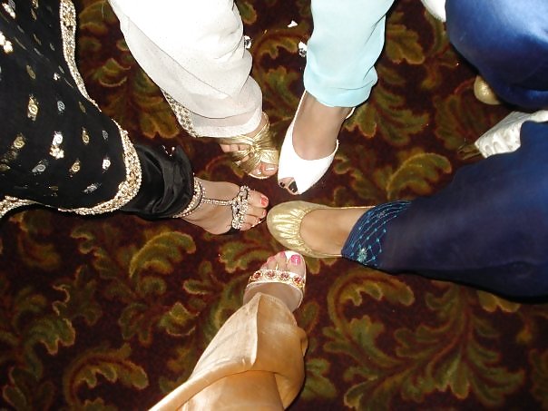 Indian and paki feet heels sandals. FB and web pics #5593555