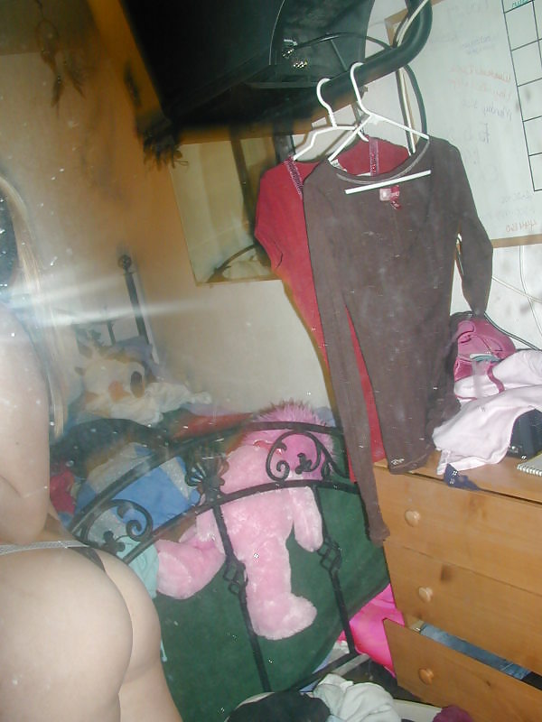 Selfshot 13 #16709822