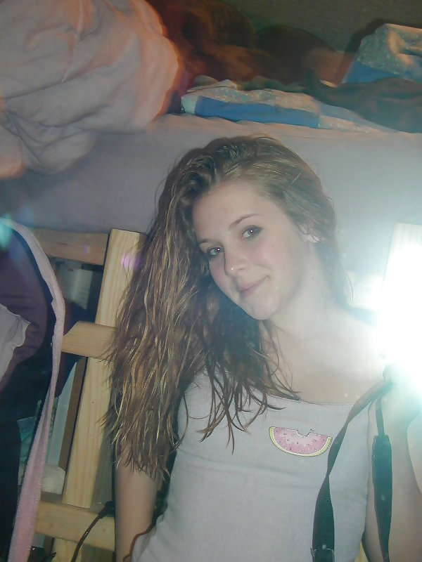 Selfshot 13 #16709918