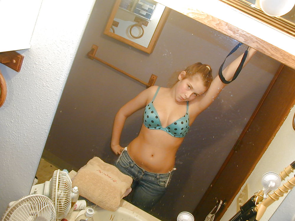 Selfshot 13 #16709960
