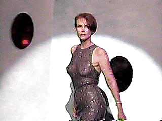 Jamie lee curtis 
 #12437185