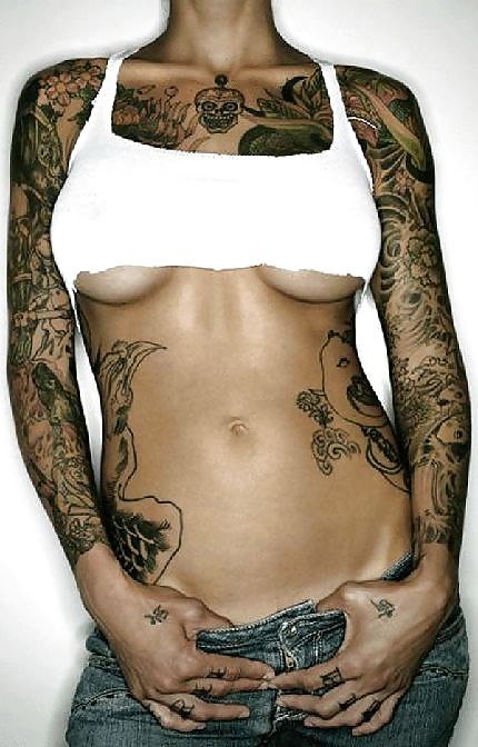 Amo le ragazze con i tatuaggi
 #1904727