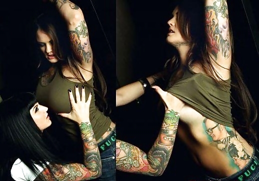 Amo le ragazze con i tatuaggi
 #1904869