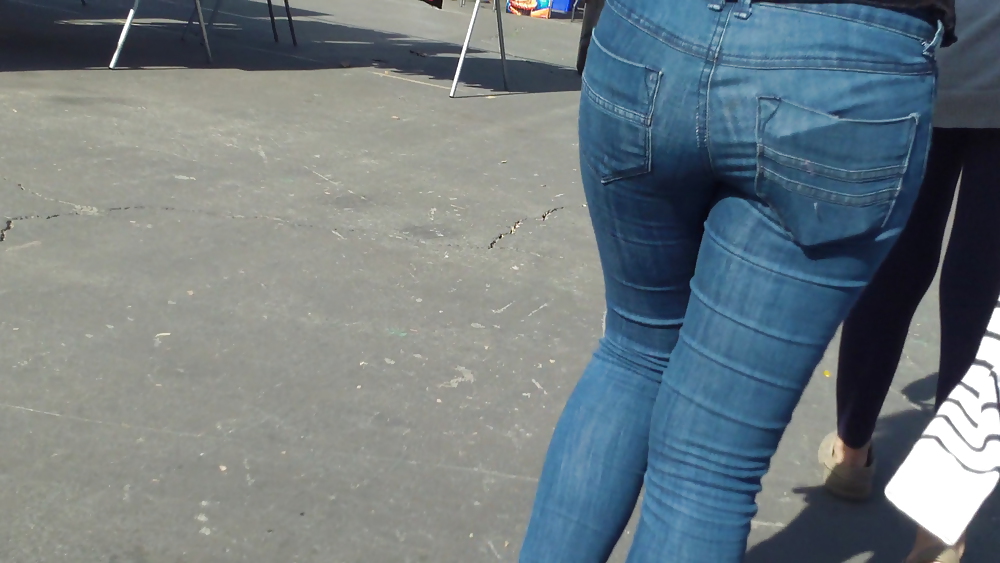 Cute Teen Ass In Hintern Enge Jeans #8847204