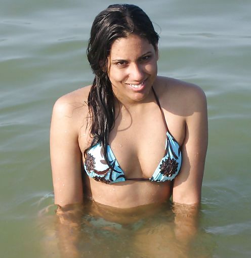 Desi girls in swimsuits no3 #16097601