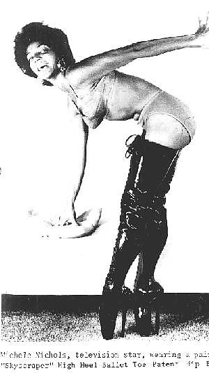 Tenente uhura - nichelle nichols nuda - vintage
 #14941234