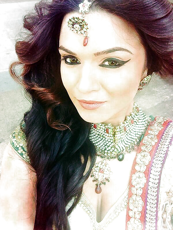 Sensacionales putas indias
 #14325263