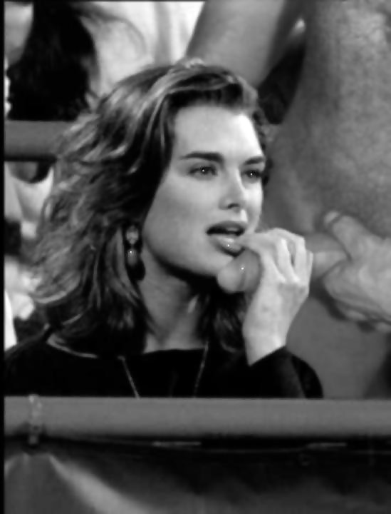 Brooke Shields Fakes #22632107