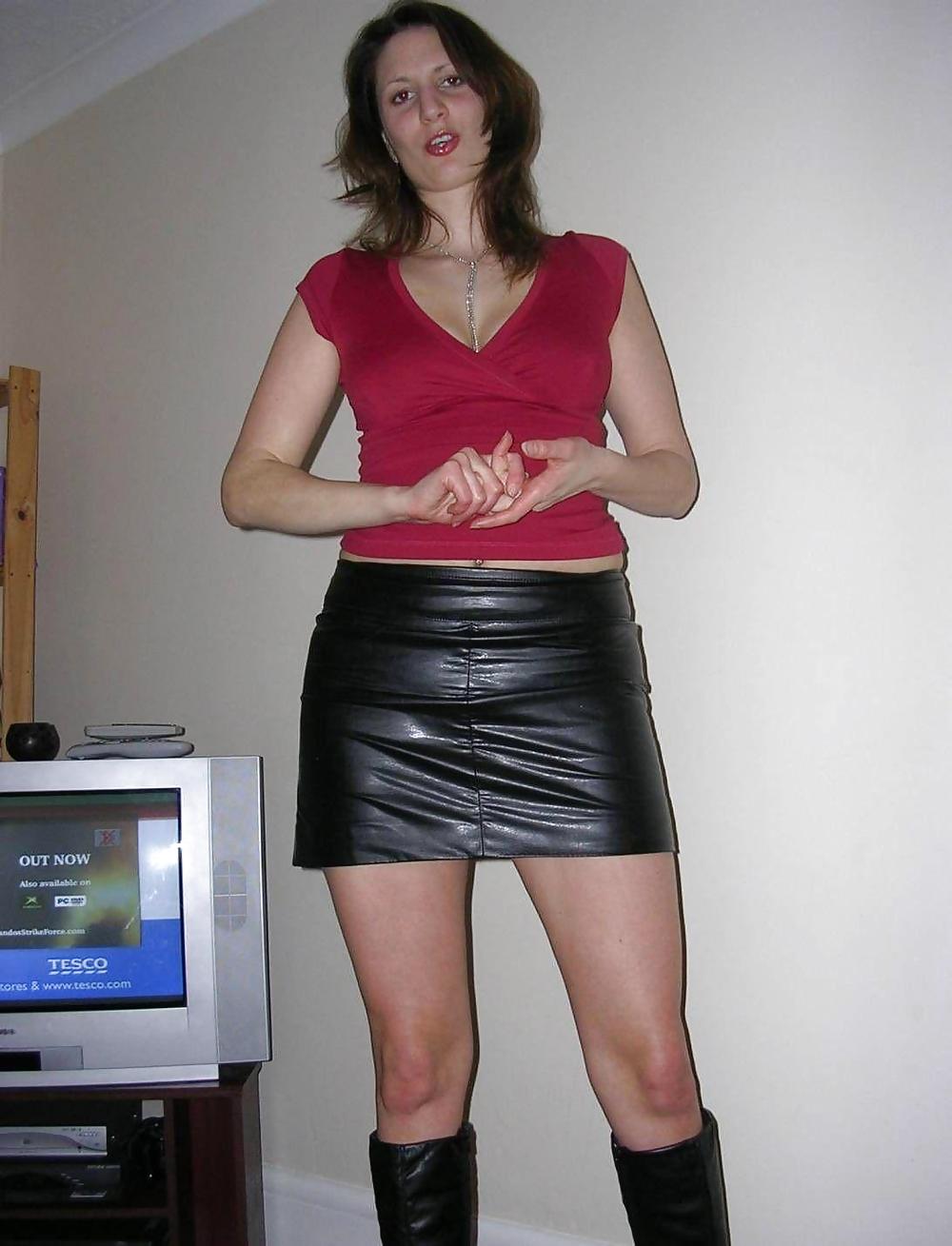 Hotlegs-latex and leather skirt amateurs #7114121