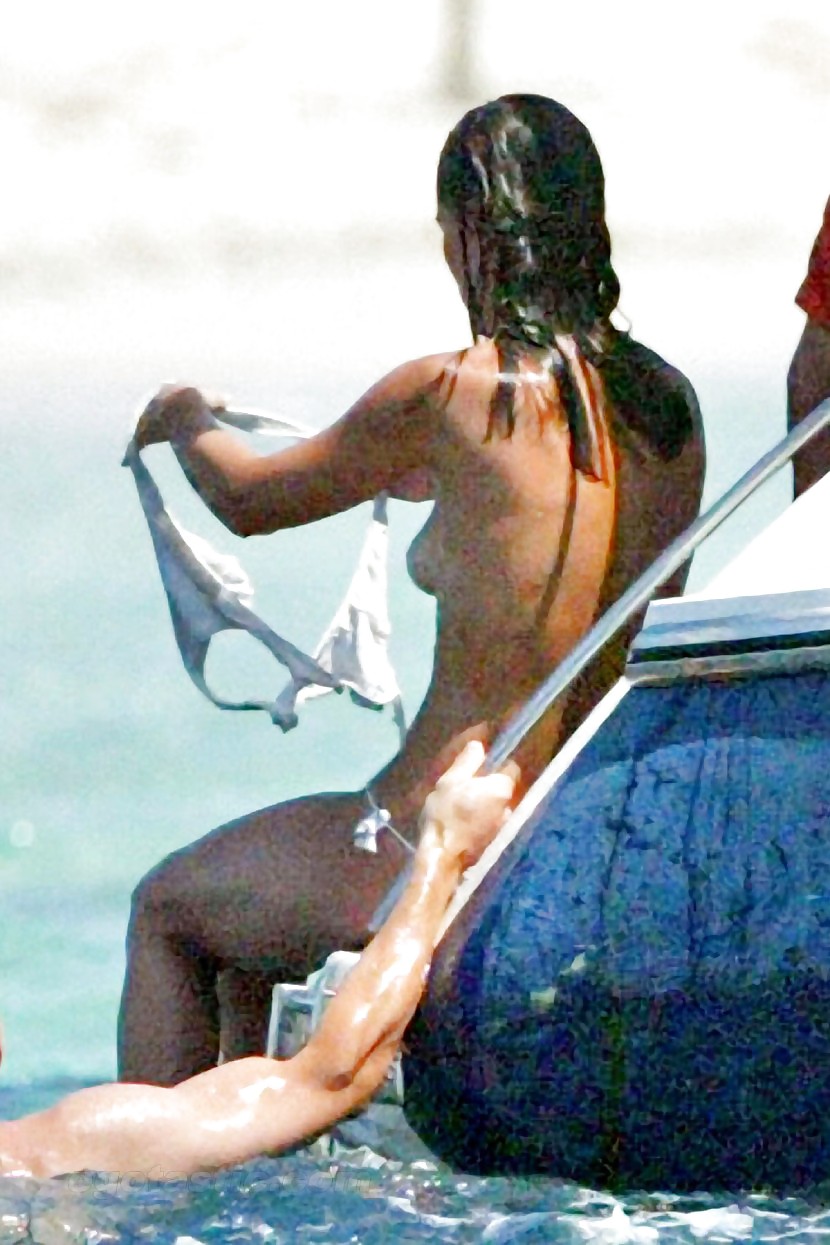 Pippa middleton - topless
 #4537366