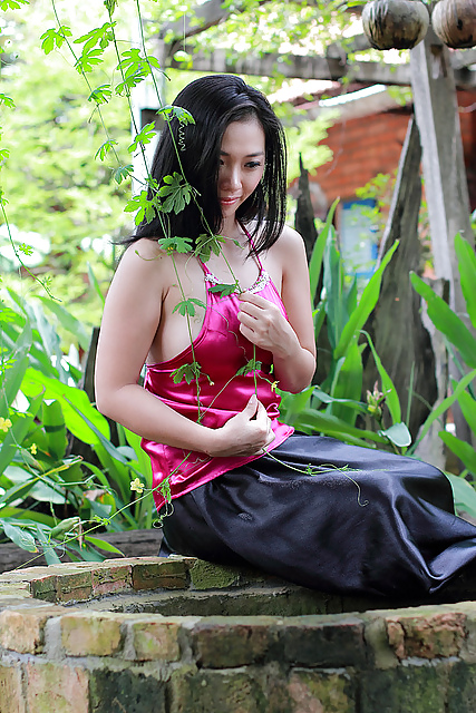 Red and black satin #20321475