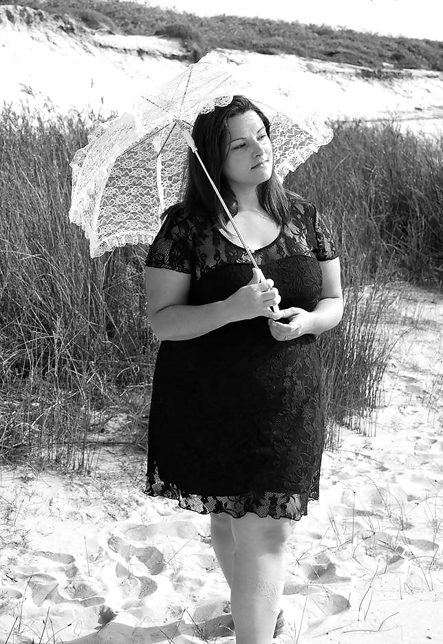 Vanessa b plage noir et blanc
 #22146893