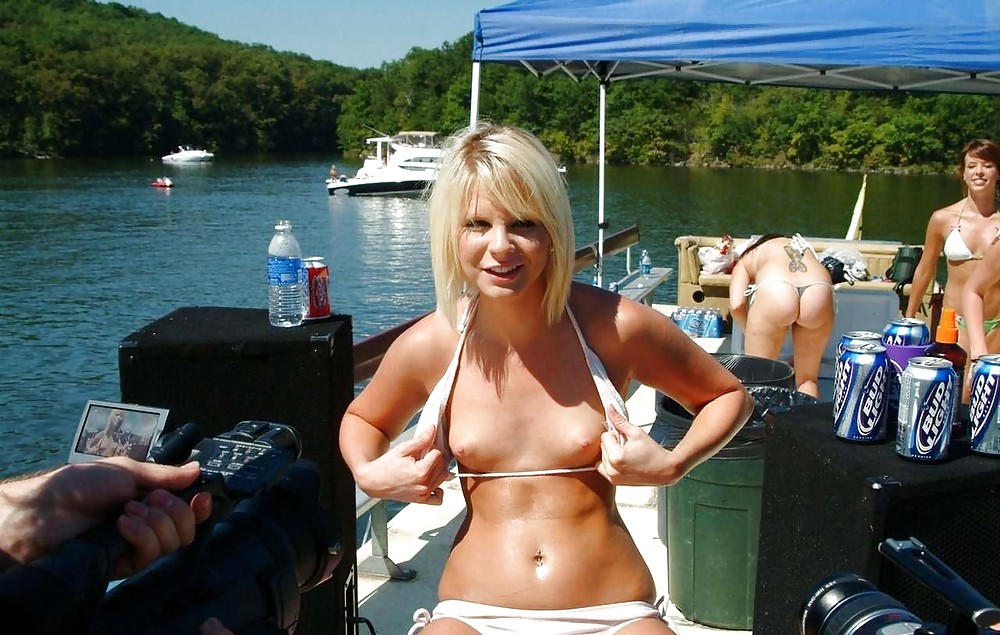 Spring breakers
 #21959823